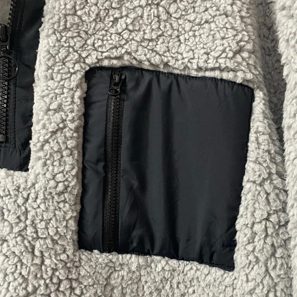 W&W ONCE L&G Cozy Up Sherpa Zip Jacket - Picture 5 of 10